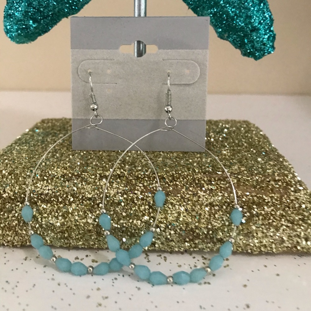 Lightweight hoop earrings